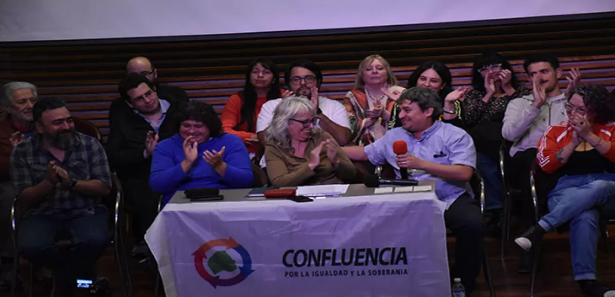 “Revolucionemos la Legislatura”