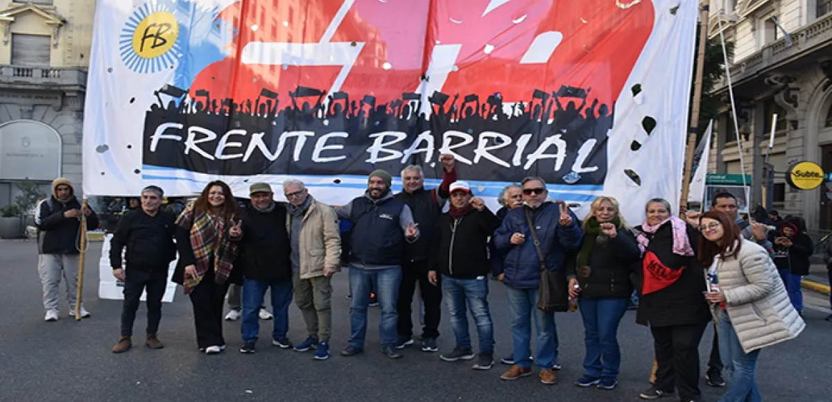 El jueves a la calle