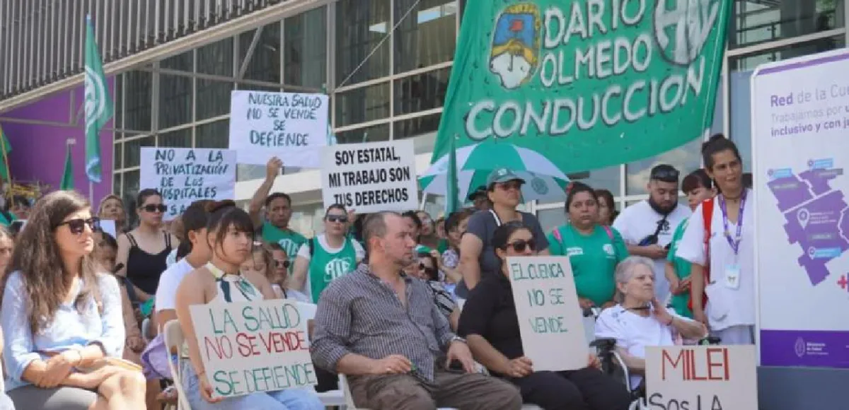 Abrazo al hospital de Cañuelas