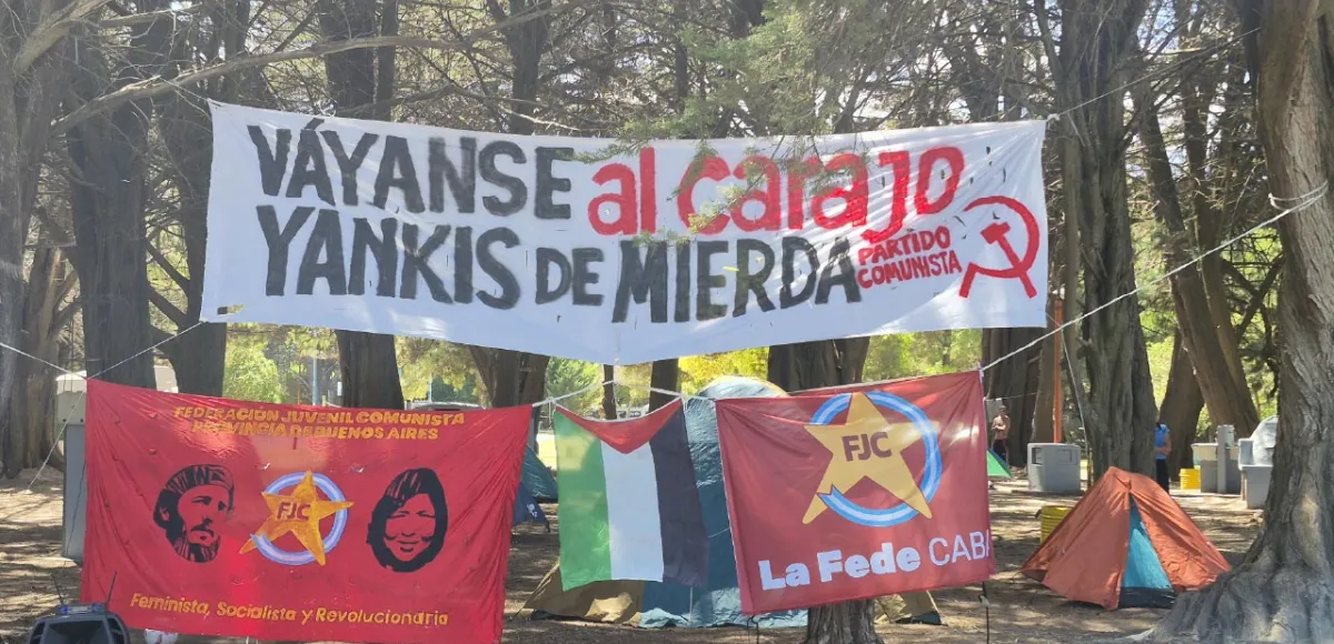 La FJC realizó su campamento metropolitano