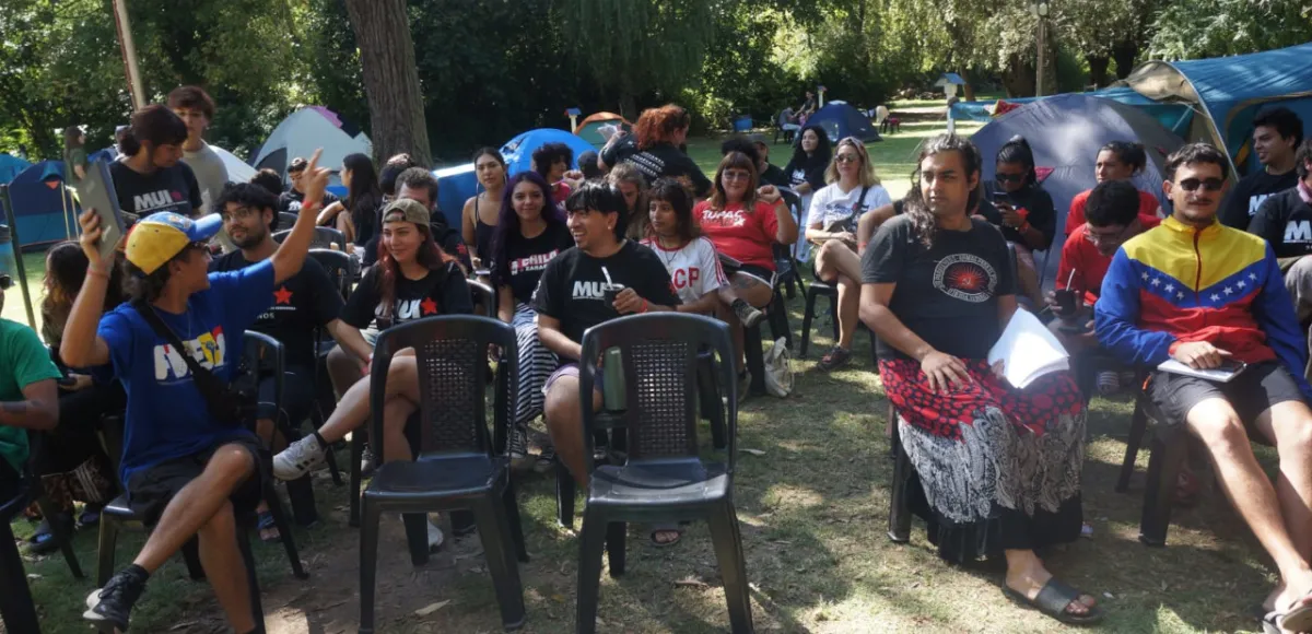 Por la universidad del pueblo