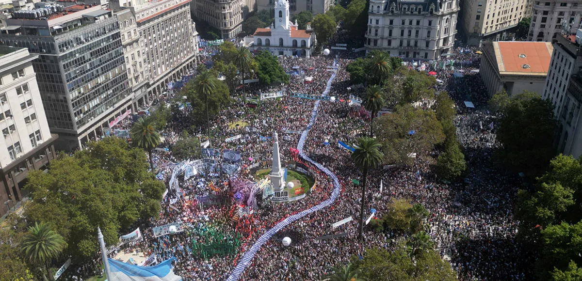 Seguir el ejemplo de lxs 30 mil