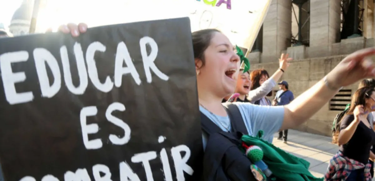 Sigue el plan de lucha universitario