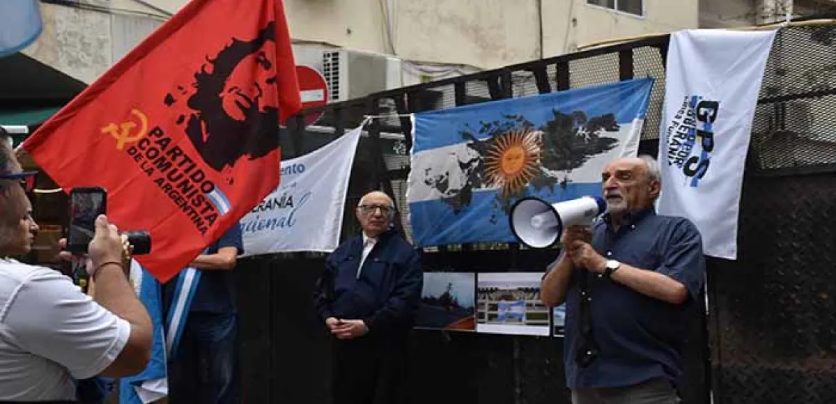 Liberación o Dependencia