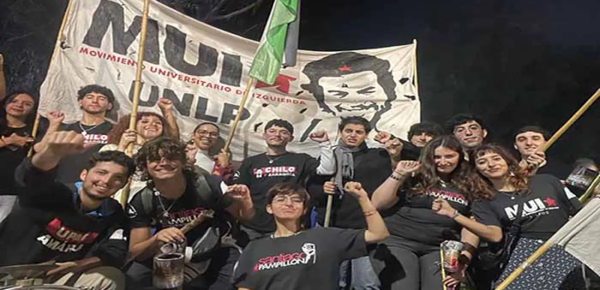 Marcha de antorchas en La Plata