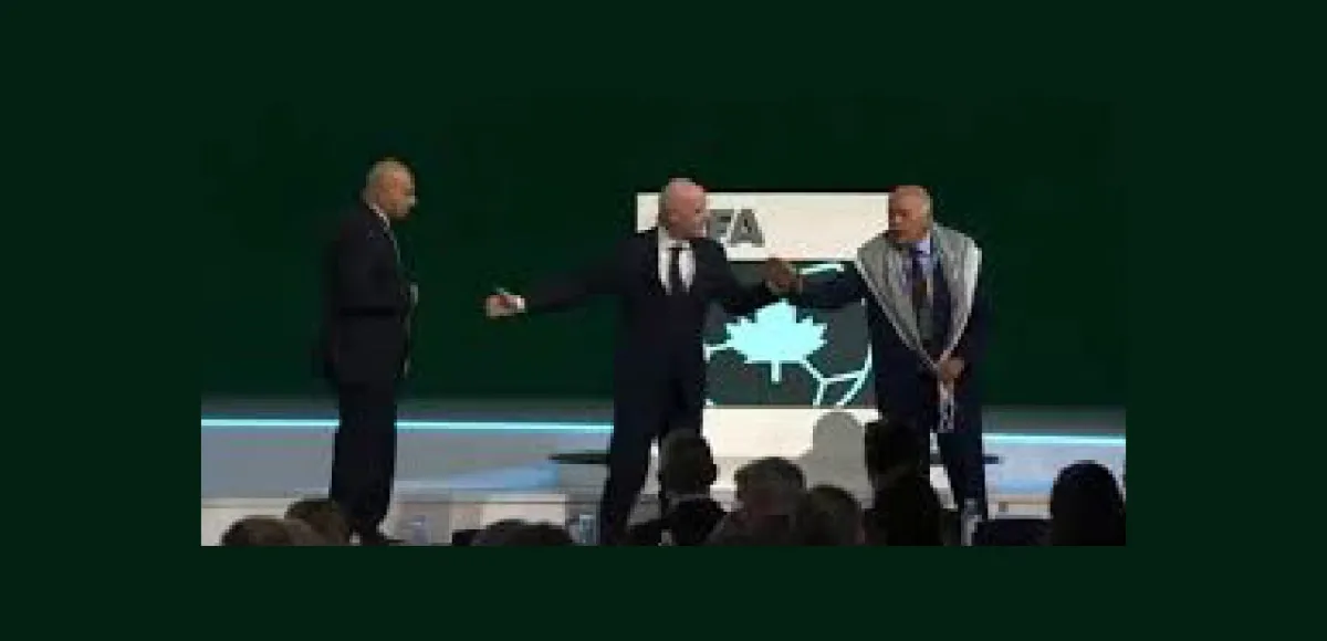 La FIFA abraza la “neutralidad” mientras Palestina entierra a sus muertos